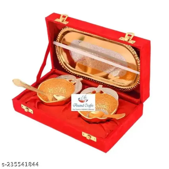 Picture of  Gold and Silver Plated Antique Bowl Set with 2 Bowls, 2 Spoons & 1 Plate with Royal Velvet Box (5 PCS)